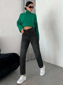 Solid Straight Leg Cropped Jeans