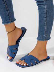 韩版休闲平底凉鞋，女士露趾拖鞋，适合夏季户外穿着，秋季新款编织罗马凉鞋，时尚法式女士裙装，适合海滩、度假，波西米亚风格平底凉鞋设计，轻盈透气，非常适合海滩穿着