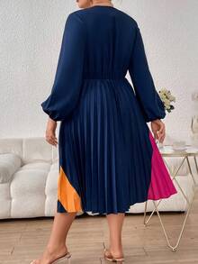 SHEIN Privé 大碼撞色燈籠袖百褶下擺洋裝 - 藍色 - 查看 2
