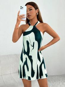 SHEIN PETITE 圖案印花繞頸露背洋裝 - 綠色 - 查看 1