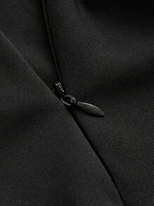SHEIN CURVE+ 大碼蕾絲拼接腰帶喇叭半身裙 - 黑色 - 查看 3