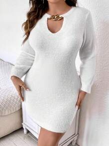 Calvaya Plus Chain Detail Keyhole Neckline Bodycon Sweater Dress - White - View 5