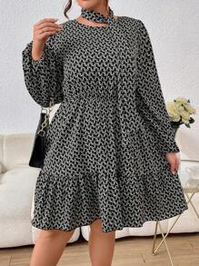 SHEIN Privé Plus Allover Print Lantern Sleeve Ruffle Hem Dress With Choker - Black - View 5