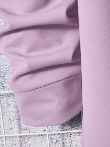 GENTILAND Men Letter Graphic Tee - Purple - View 4