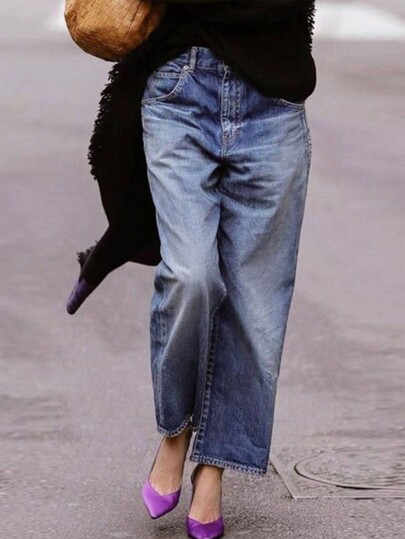 Jeans mit geradem Beinschnitt, schrägen Taschen,