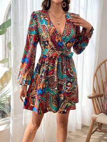 SHEIN VCAY 滿版印花繫腰帶洋裝 - 彩色 - 查看 5