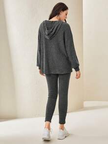 Mulvari 落肩袖抽繩連帽衫&字母貼布下擺開叉長褲 - 灰色 - 查看 3