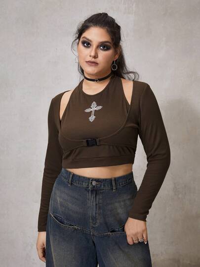 Talla grande Top crop con diseño con hebilla cruzado con estampado de cuello halter