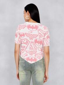 JUSTICE LEAGUE X SHEIN Dopamine Pink Cartoon Pattern All-Over Printed Asymmetrical Hem Short-Sleeved Knitted Top - Apricot - View 2