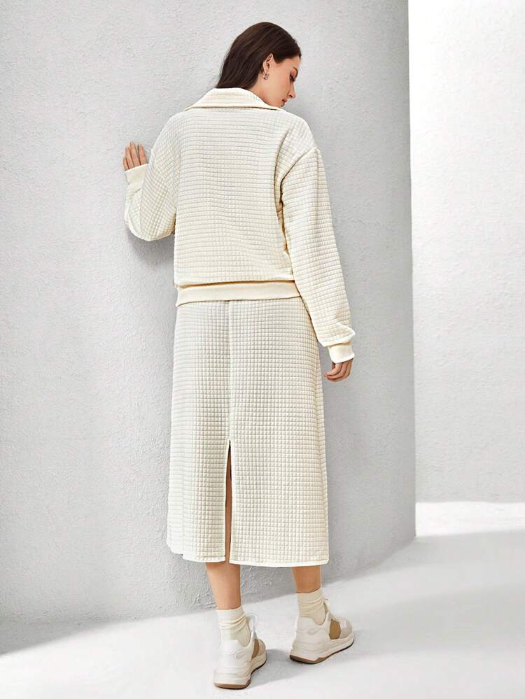 Letter Patched Detail Drop Shoulder Sweatshirt & Skirt 2 Piece Set