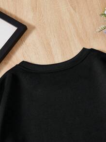 SHEIN EZwear Plus Figure Graphic Thermal Lined Sweatshirt - Black - View 5