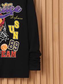SHEIN Cậu bé Tween Phù hợp Thể thao Cổ thuyền viên Thả vai Đồ họa Tay áo dài Áo thun - màu đen - Xem 4