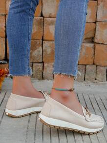 女性舒服的戶外鏈條裝飾一腳蹬樂福鞋荔枝圖案淺褐色的平底鞋適用於秋天 - 米色 - 查看 6