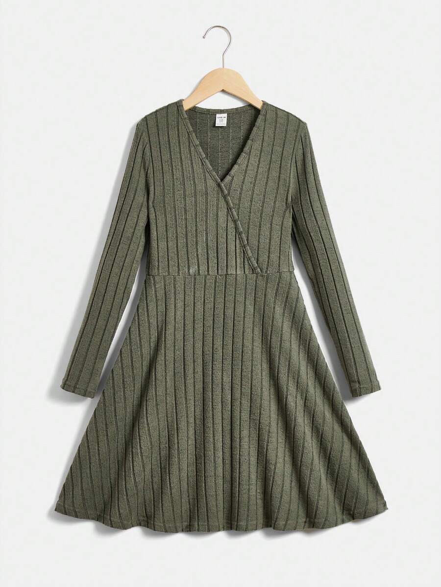 SHEIN Tween Girl Surplice Neck Ribbed Knit Dress - Green - View 1