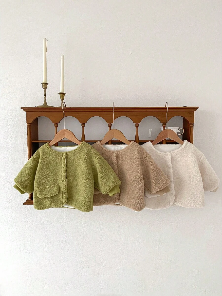 女嬰翻蓋細節前紐扣絨毛外套 - 米色 - 查看 1