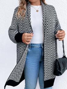 SHEIN LUNE 大码 V 形图案披肩领开衫 - 黑與白 - 查看 5