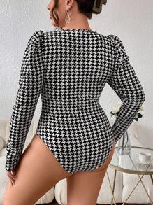 SHEIN Privé Plus Houndstooth Print Gigot Sleeve Bodysuit - Black and White - View 3