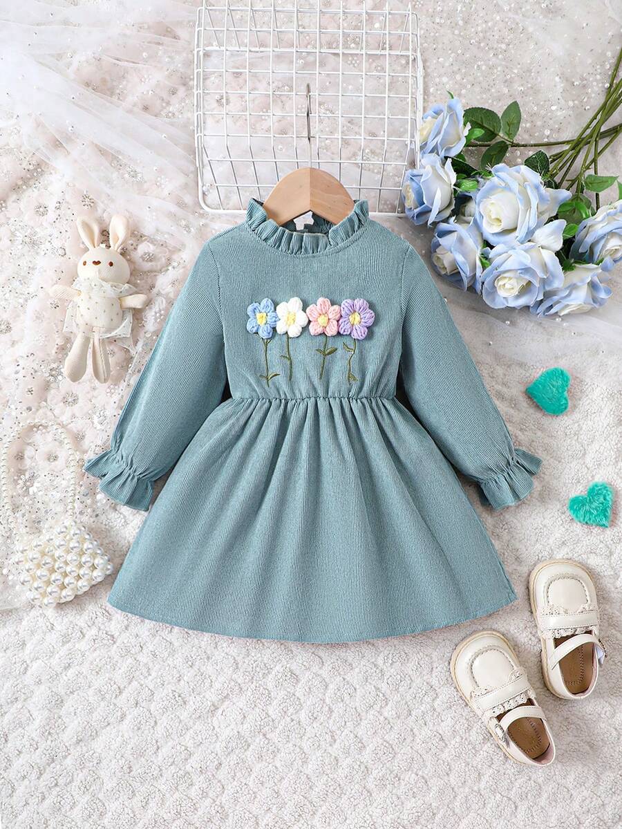 女嬰花卉刺繡貼花喇叭袖洋裝