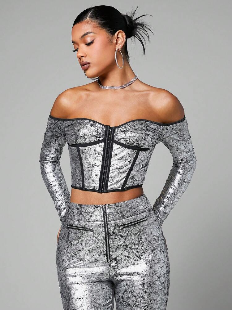 Off Shoulder Contrast Binding Crop Top