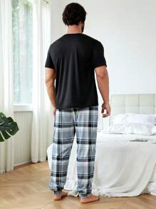 SHEIN 男士1入組愛心圖案睡衣T恤和1入組格紋印花長褲 - 彩色 - 查看 2