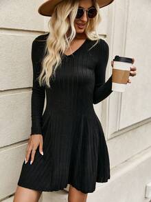 SHEIN Frenchy Chất rắn Cổ v Váy chữ A - màu đen - Xem 4