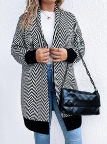 SHEIN LUNE 大码 V 形图案披肩领开衫 - 黑與白 - 查看 6