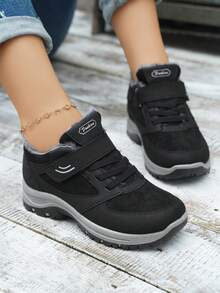 女性戶外魔鬼氈運動鞋，黑色，防滑，配有保暖絨毛，無須綁帶