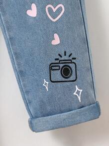 SHEIN Explorewe 女小童愛心和標語圖案牛仔褲 - 淺色水洗藍 - 查看 4