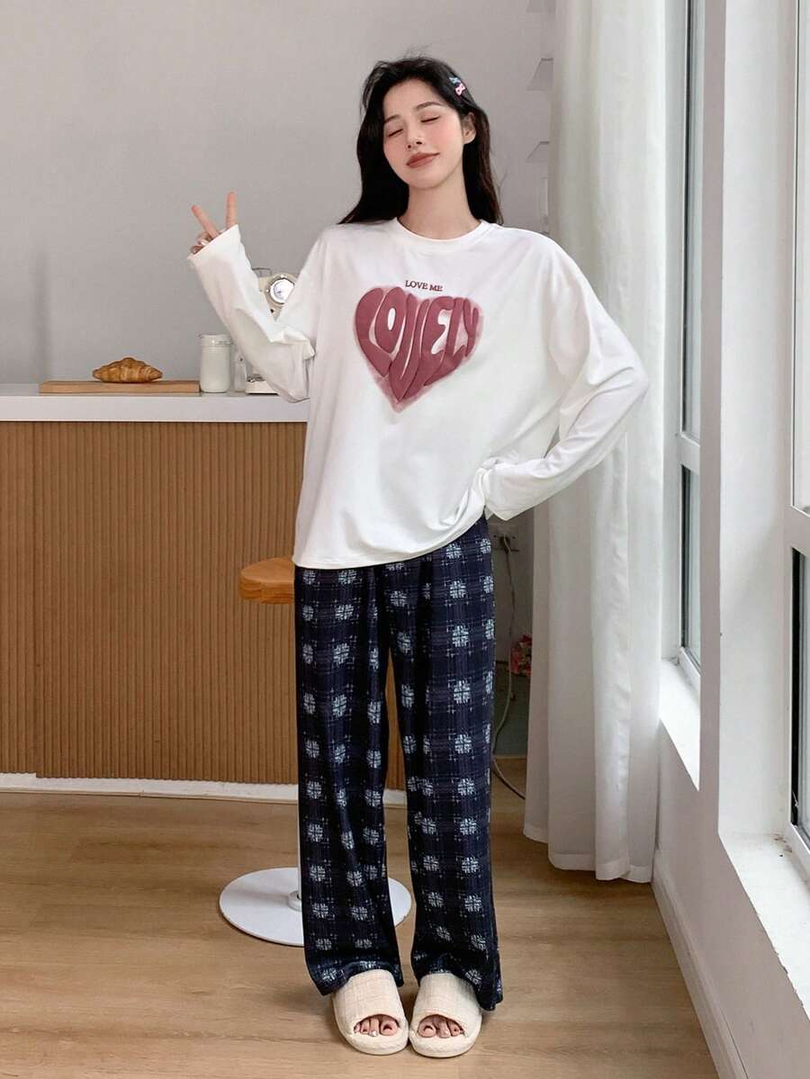 DAZY 愛心和字母圖案落肩袖睡衣套裝 - 白色 - 查看 1