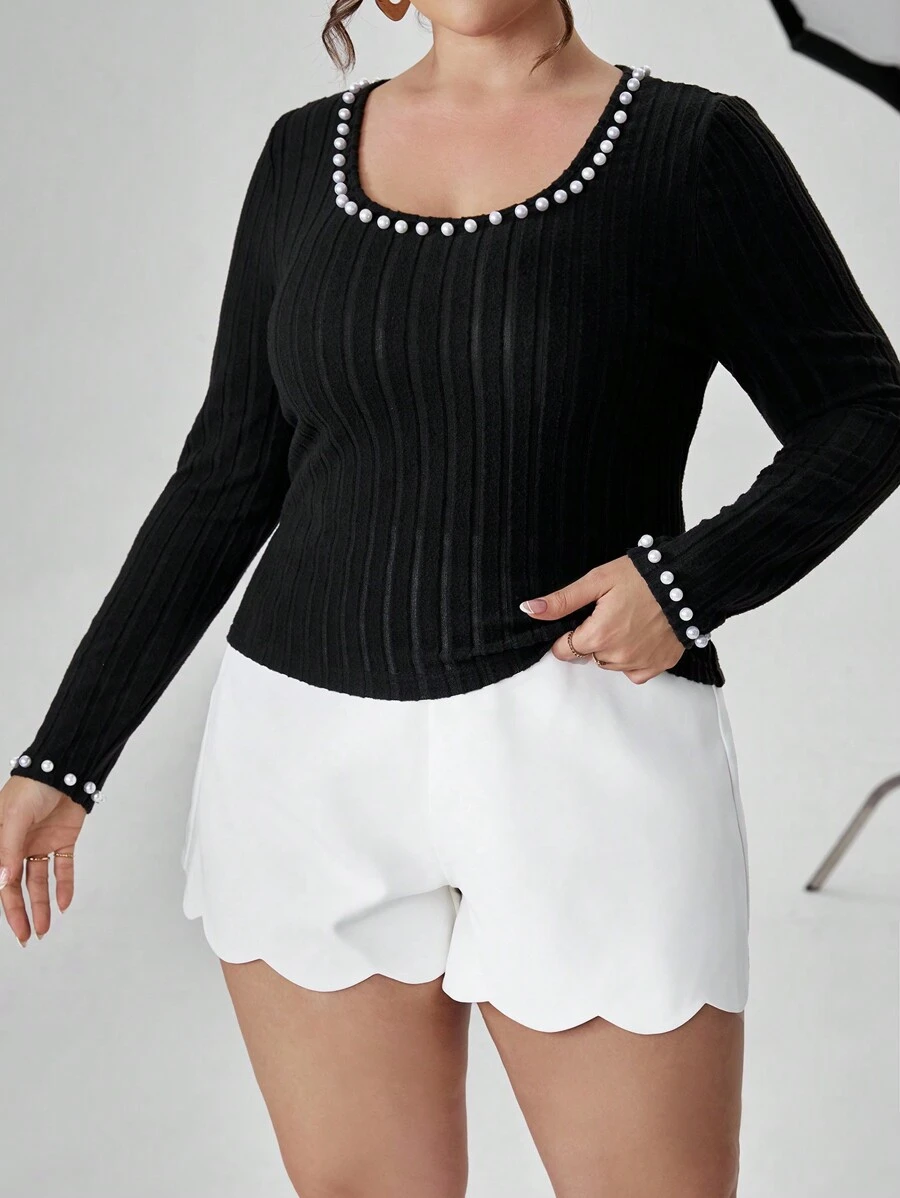 SHEIN Privé Hơn Ngọc trai đính cườm Scoop Cổ Áo thun - màu đen - Xem 1