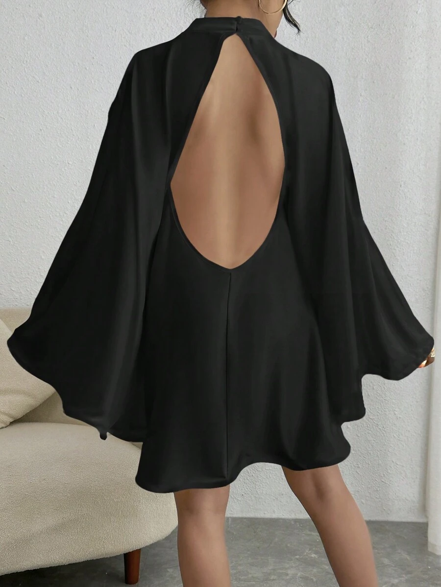 SHEIN Privé 小高領露背喇叭袖洋裝 - 黑色 - 查看 1