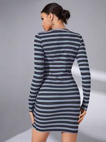 SHEIN Essnce 條紋印花前繫帶緊身洋裝 - 彩色 - 查看 2