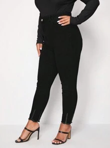 EMERY ROSE Plus Raw Hem Elegant Skinny Jeans - Black - View 4