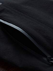 Manfinity Homme Men Letter Patched Detail Bomber Jacket Without Tee - Black - View 5