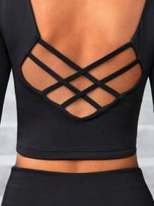 SHEIN 青少年女孩素色交叉露背拇指孔短款T恤 - 黑色 - 查看 5