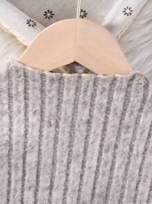 SHEIN Cô Gái Trẻ Viền Ruffle Cổ giả Áo thun & Quần ống loe - Xám - Xem 5