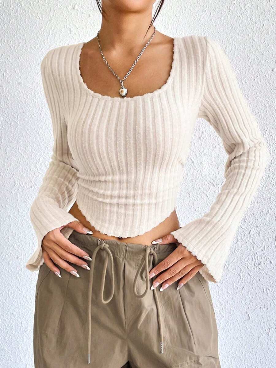 SHEIN EZwear Ren Mộc nhĩ Tay áo kèn  Viền không đối xứng Áo phông Crop - Màu Khaki - Xem 1