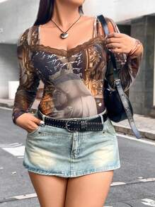 SHEIN ICON 大碼人像圖案拼接蕾絲邊雞心領口網紗上衣 - 彩色 - 查看 7