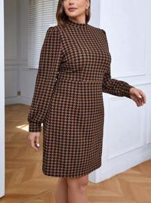 SHEIN Privé 大碼千鳥格印花小高領洋裝不附腰帶 - 彩色 - 查看 3