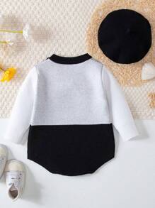 Baby Girl Two Tone Bow Front Knit Bodysuit & Hat - Black and White - View 2