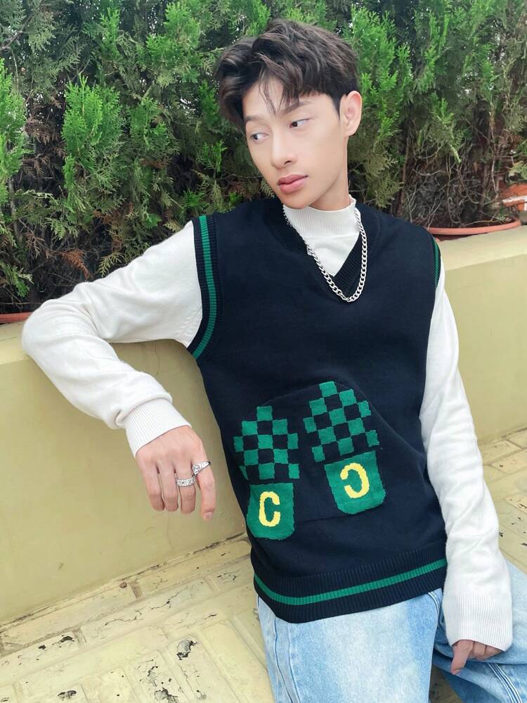 Men Checker & Letter Pattern Striped Trim Sweater Vest