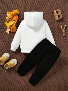SHEIN Baby Boy Slogan Graphic Hoodie & Sweatpants - Multicolor - View 2