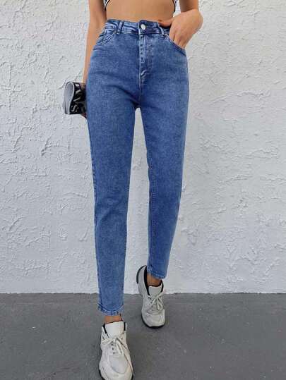 RueChic Solid Slant Pocket Tapered Jeans