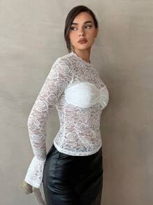 SHEIN Privé 喇叭袖前收褶蕾絲上衣 - 白色 - 查看 4