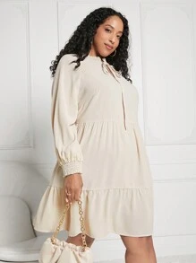 SHEIN CURVE+ Vestido De Talla Grande Con Cuello Anudado, Manga Acampanada, Cruzado Y Dobladillo Con Volantes Para Mujer - Albaricoque - Ver 4