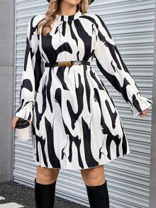 Calvaya Plus Allover Print Flounce Sleeve Dress - Black and White - View 4