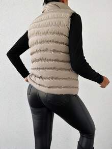 EURMUSE 拉鏈開襟羽絨背心大衣 - 米色 - 查看 2