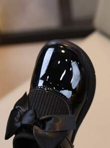 Kids' Comfortable Soft Sole Flat Shoes With Big Bow, Black Pu Leather - Black - View 5