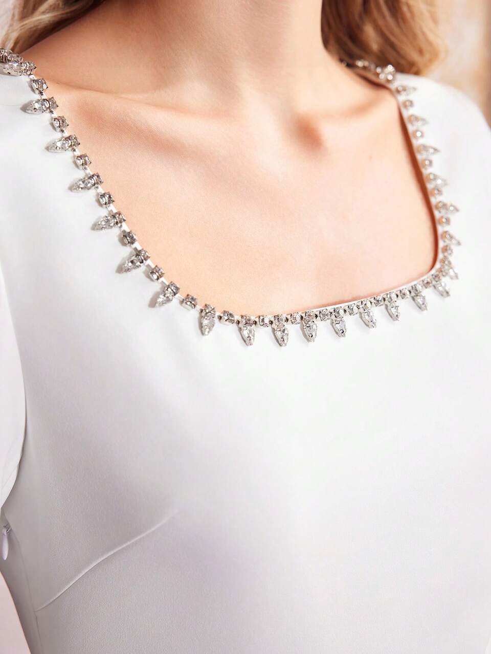 MOTF RHINESTONE SQUARE NECK BLOUSE