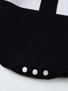 Baby Girl Two Tone Bow Front Knit Bodysuit & Hat - Black and White - View 3